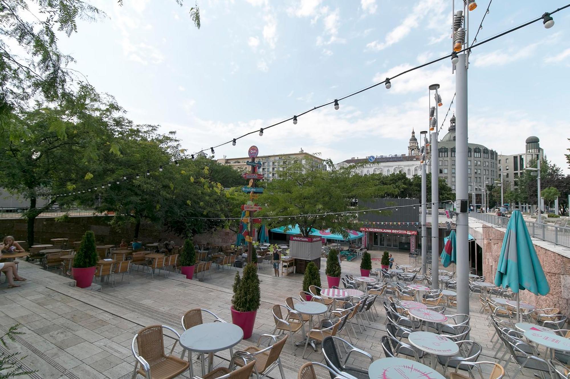 Little Americas National Parks Apartments Budapest Exterior photo
